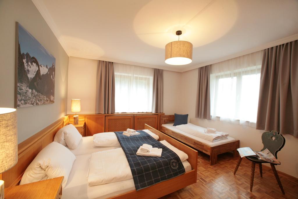 Premium Chalet Andrea Leogang Room photo
